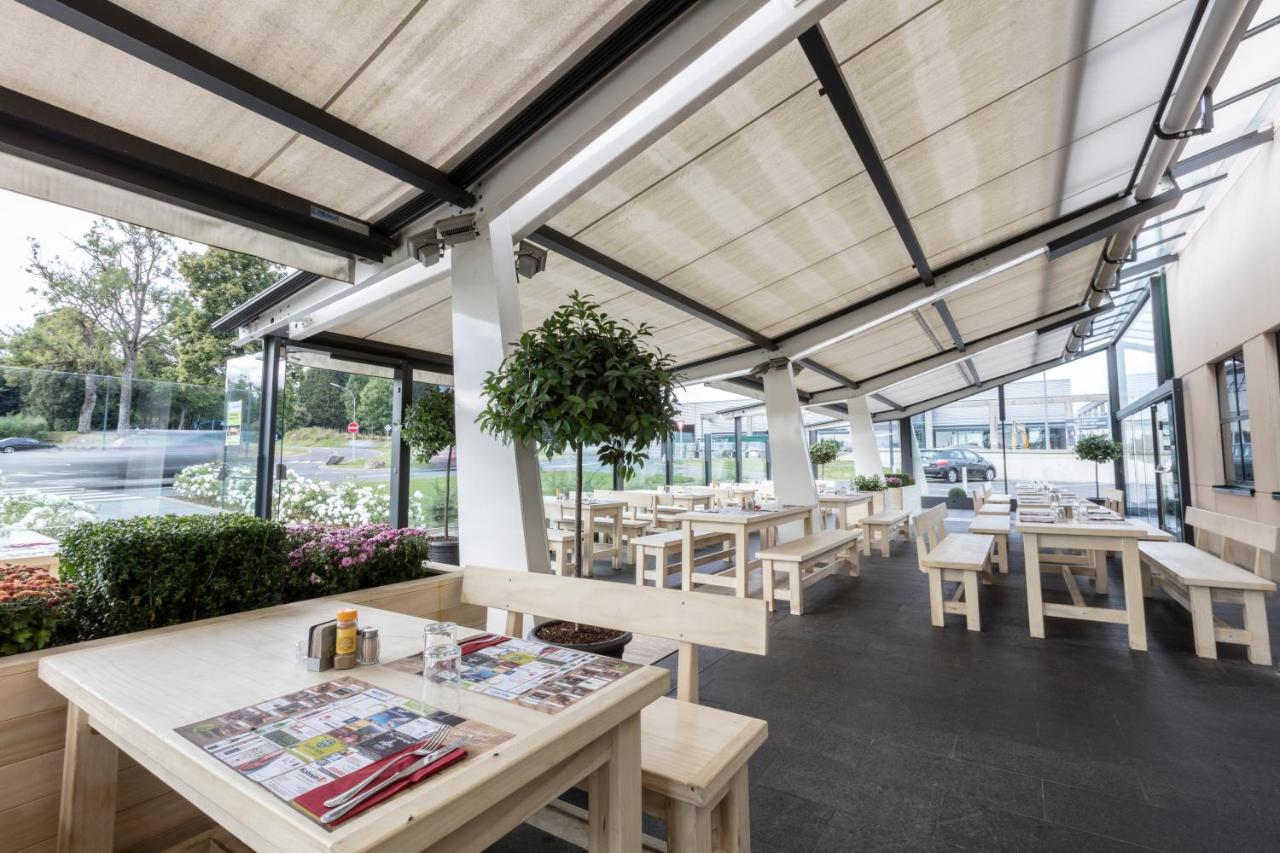 Hotel Wemperhardt Екстериор снимка