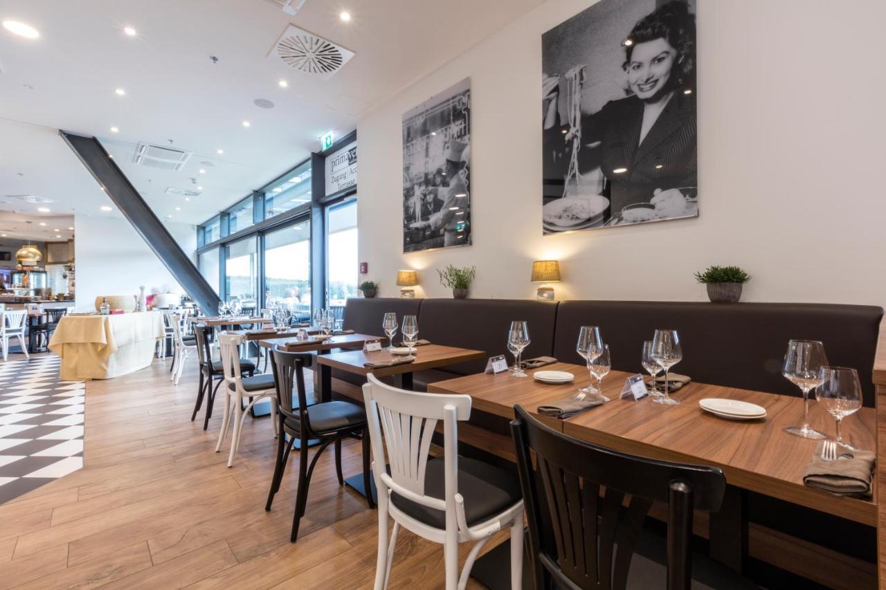 Hotel Wemperhardt Екстериор снимка