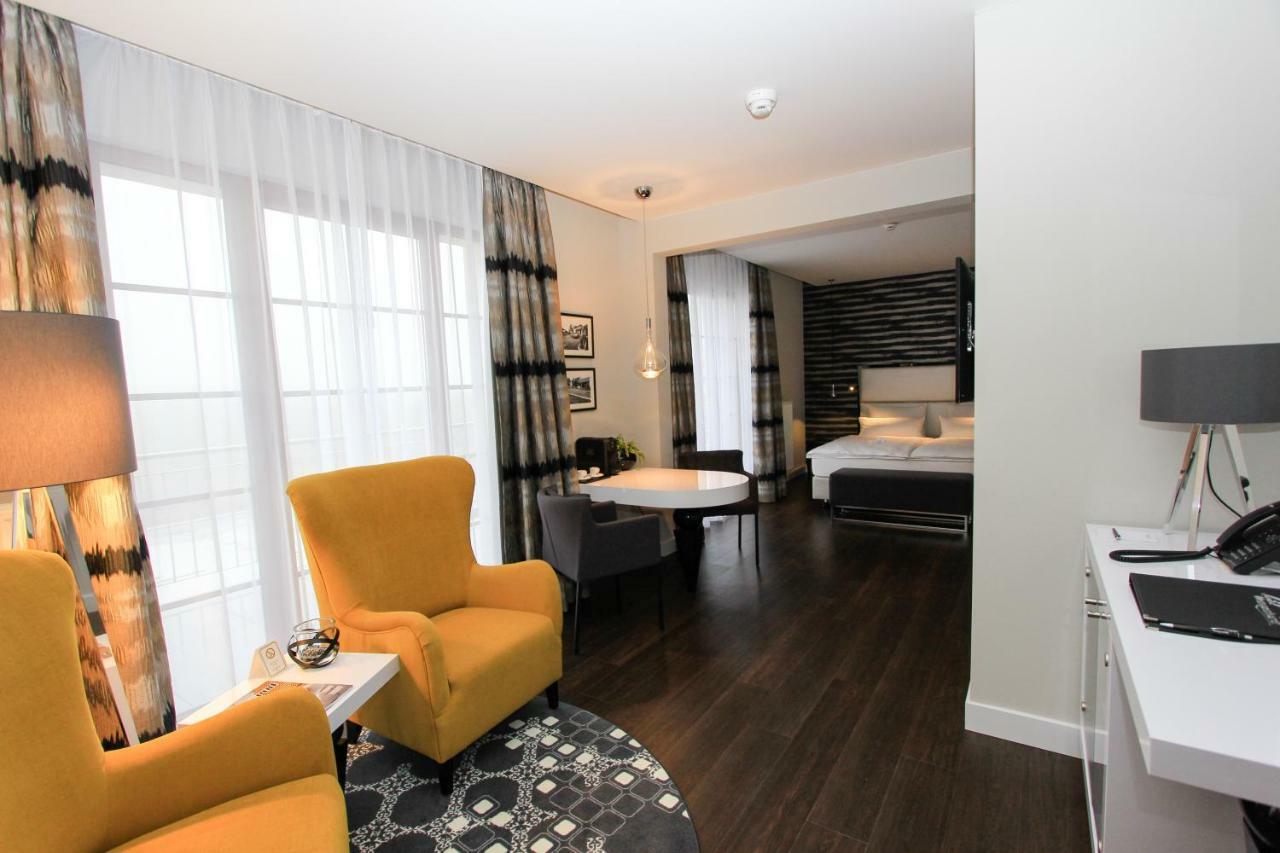 Hotel Wemperhardt Екстериор снимка
